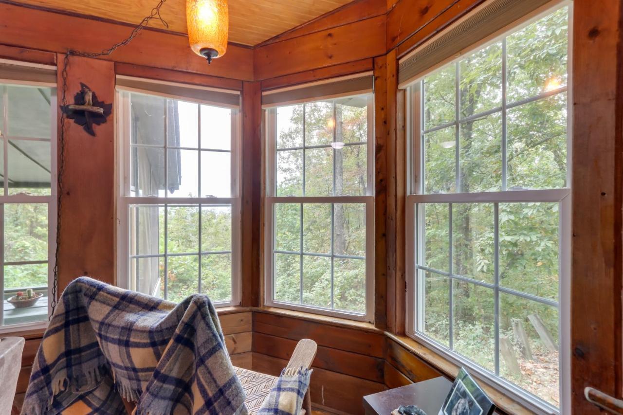 Mountaintop Ellijay Cabin With Private Hot Tub ภายนอก รูปภาพ